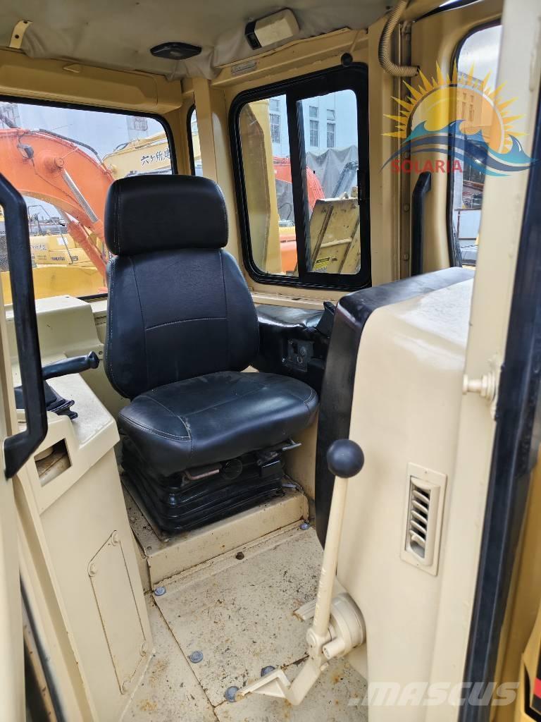 CAT D 7 R Telaketjupuskutraktorit