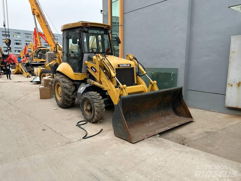 CAT 420 F Kaivurikuormaajat