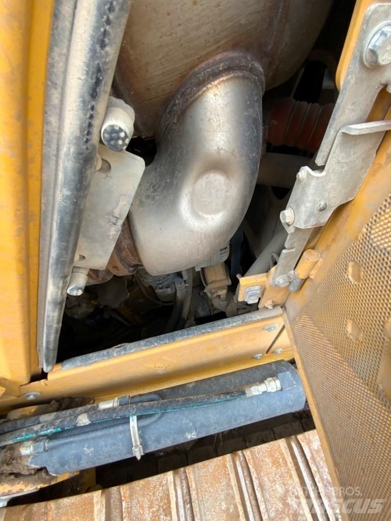 John Deere 850K WLT Telaketjupuskutraktorit