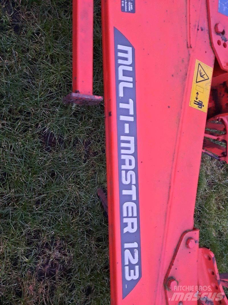 Kuhn MM1235T8010 Aurat