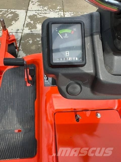 Kubota F 1900 Päältäajettavat ruohonleikkurit