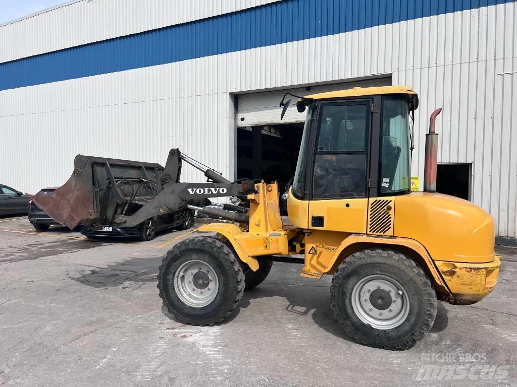 Volvo L 30 B Pyöräkuormaajat