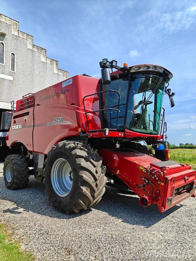 Case IH 9250 Leikkuupuimurit