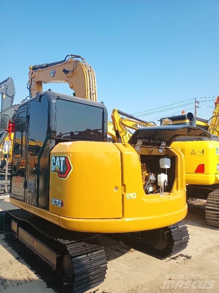 CAT 307 Minikaivukoneet < 7t