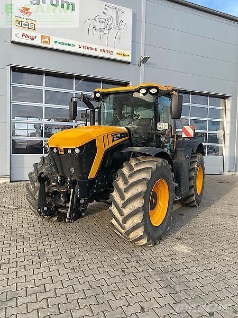 JCB 4220 fatsrac Traktorit
