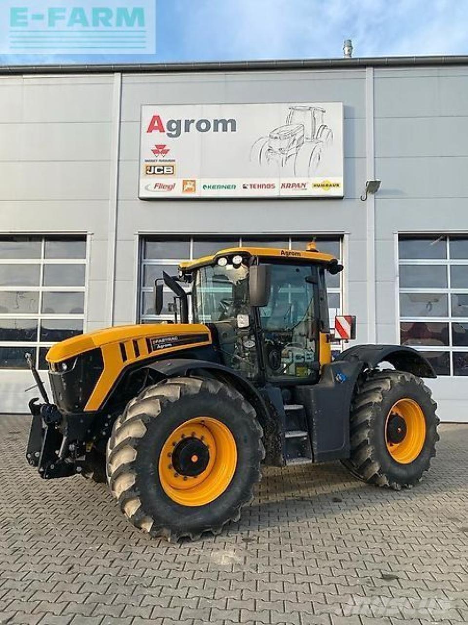 JCB 4220 fatsrac Traktorit