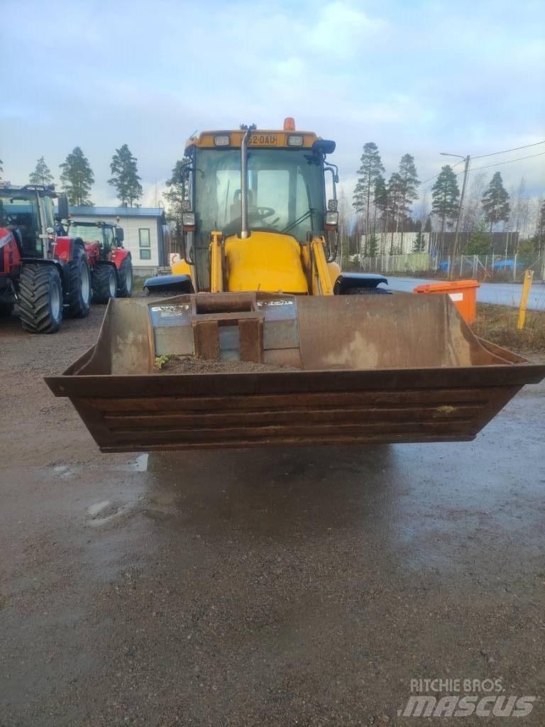 JCB 4 CX Kaivurikuormaajat