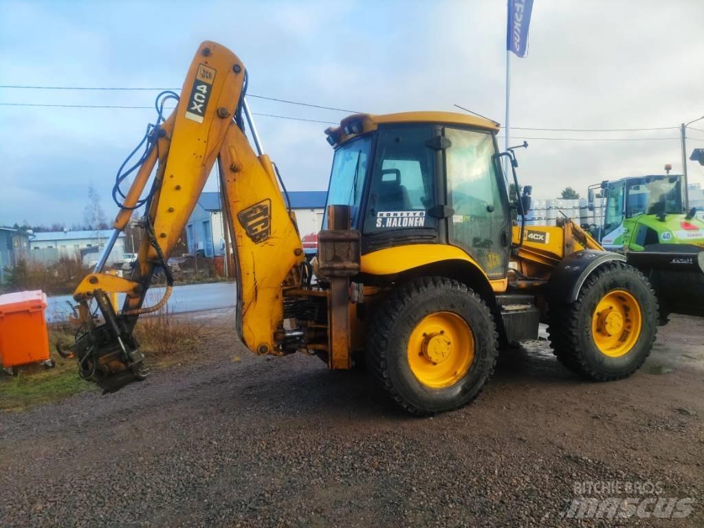 JCB 4 CX Kaivurikuormaajat