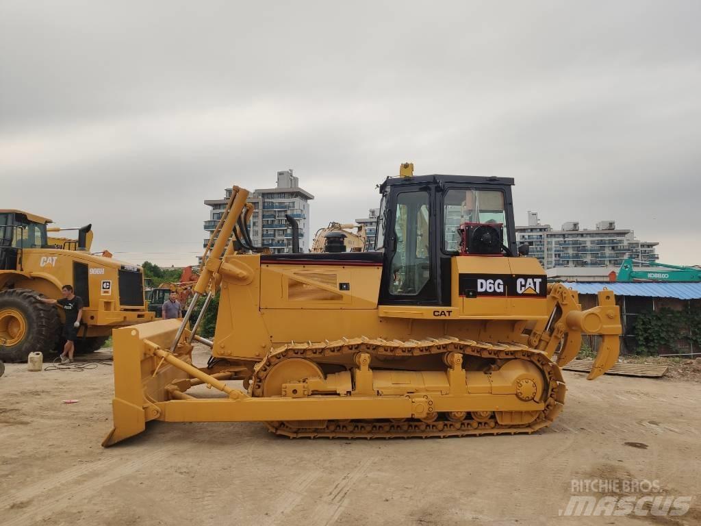 CAT D 6 G Telaketjupuskutraktorit