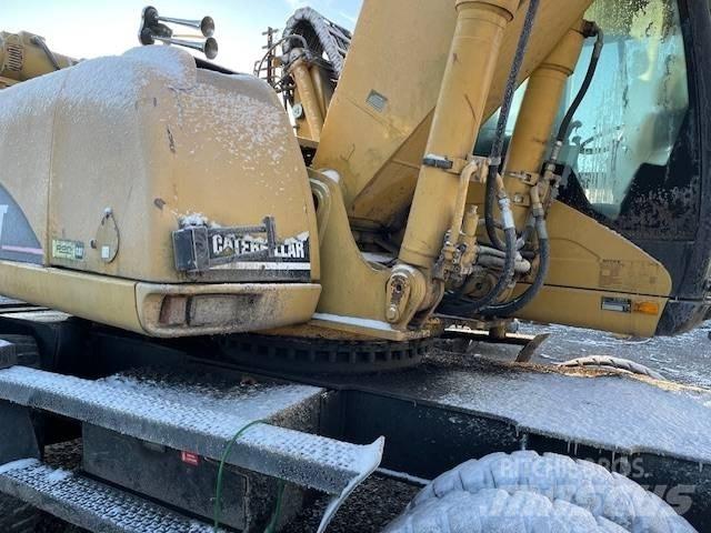 CAT M 322 C MH Pyöräkaivukoneet