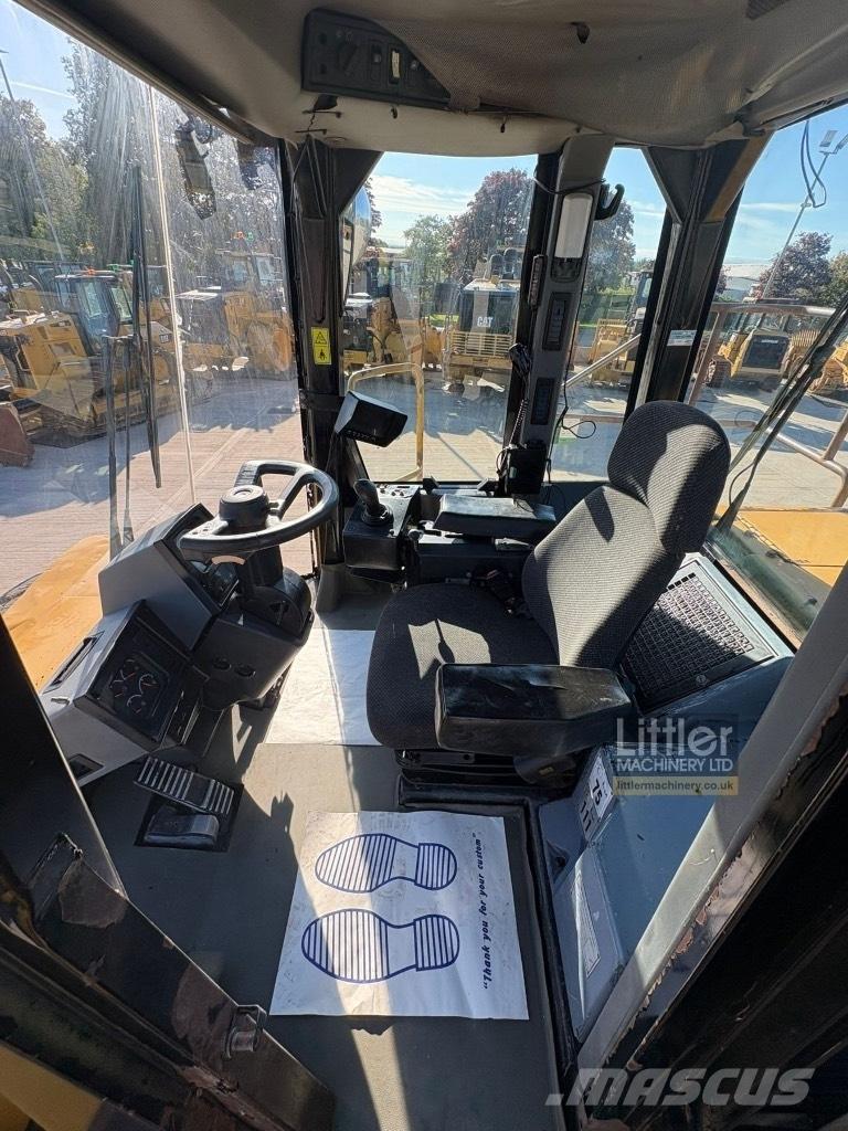 CAT 824 H Pyöräpuskutraktori