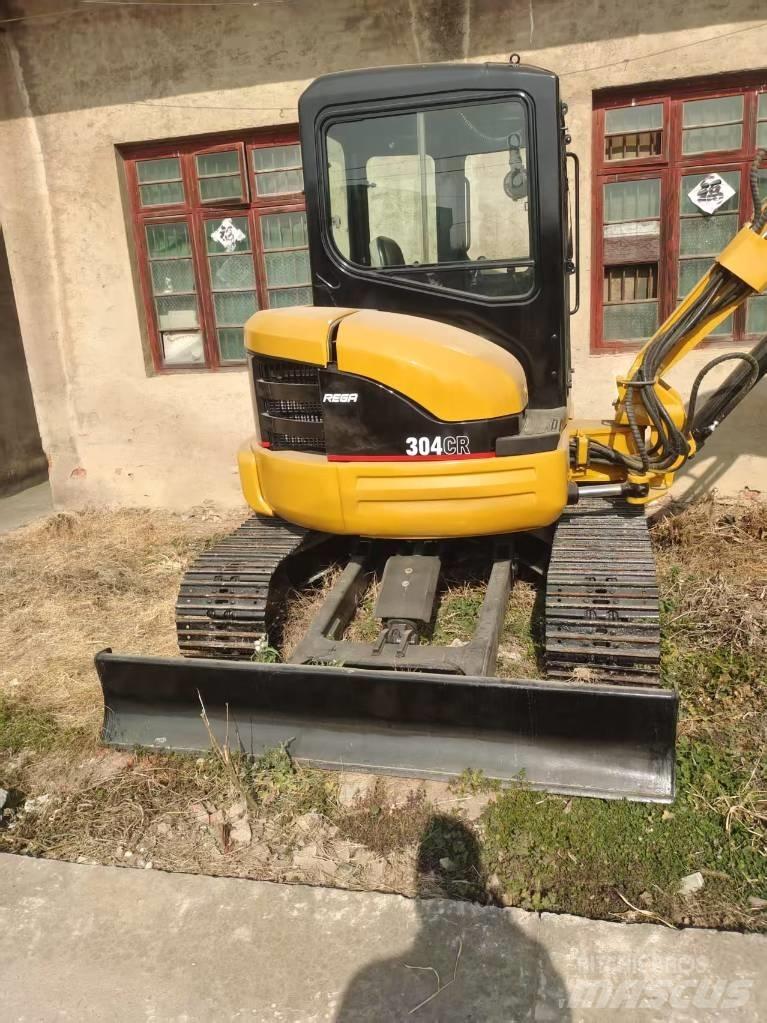 CAT 304 CR Minikaivukoneet < 7t