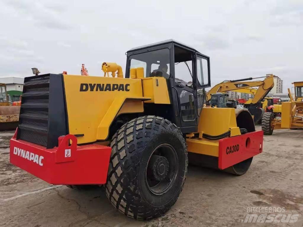 Dynapac CA 30 D Yksivalssijyrät