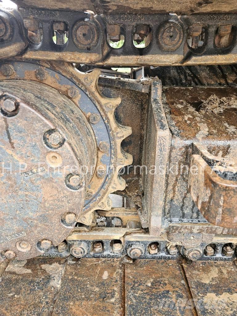 Hitachi ZX 135 US-7 Telakaivukoneet