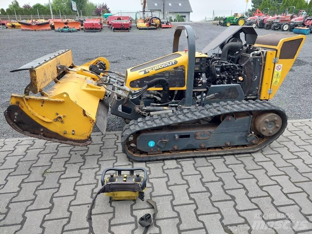 McConnel Robocut 130 Robottiruohonleikkurit