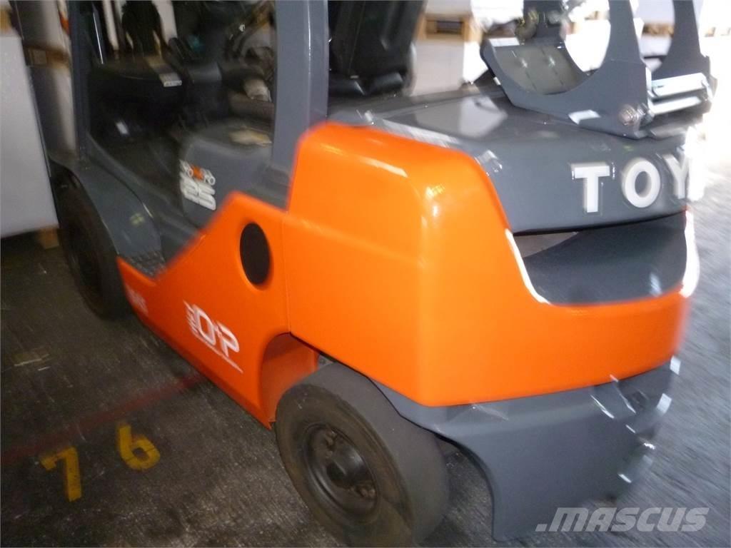 Toyota 02-8FGF25 Nestekaasutrukit