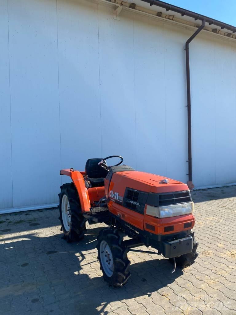 Kubota GL21 Taajamatraktorit