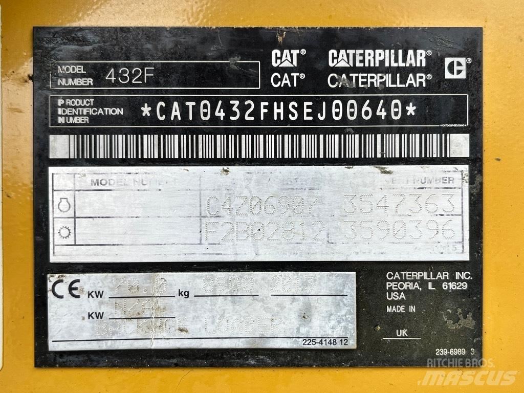 CAT 432 F Kaivurikuormaajat