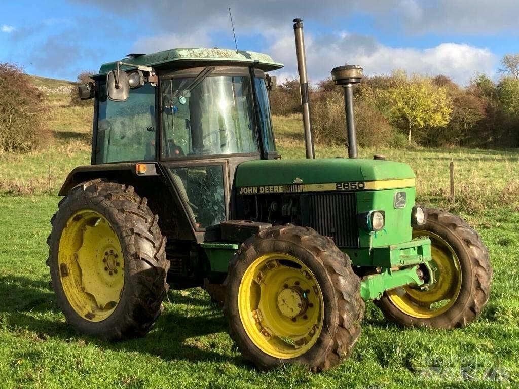 John Deere 2650 Traktorit