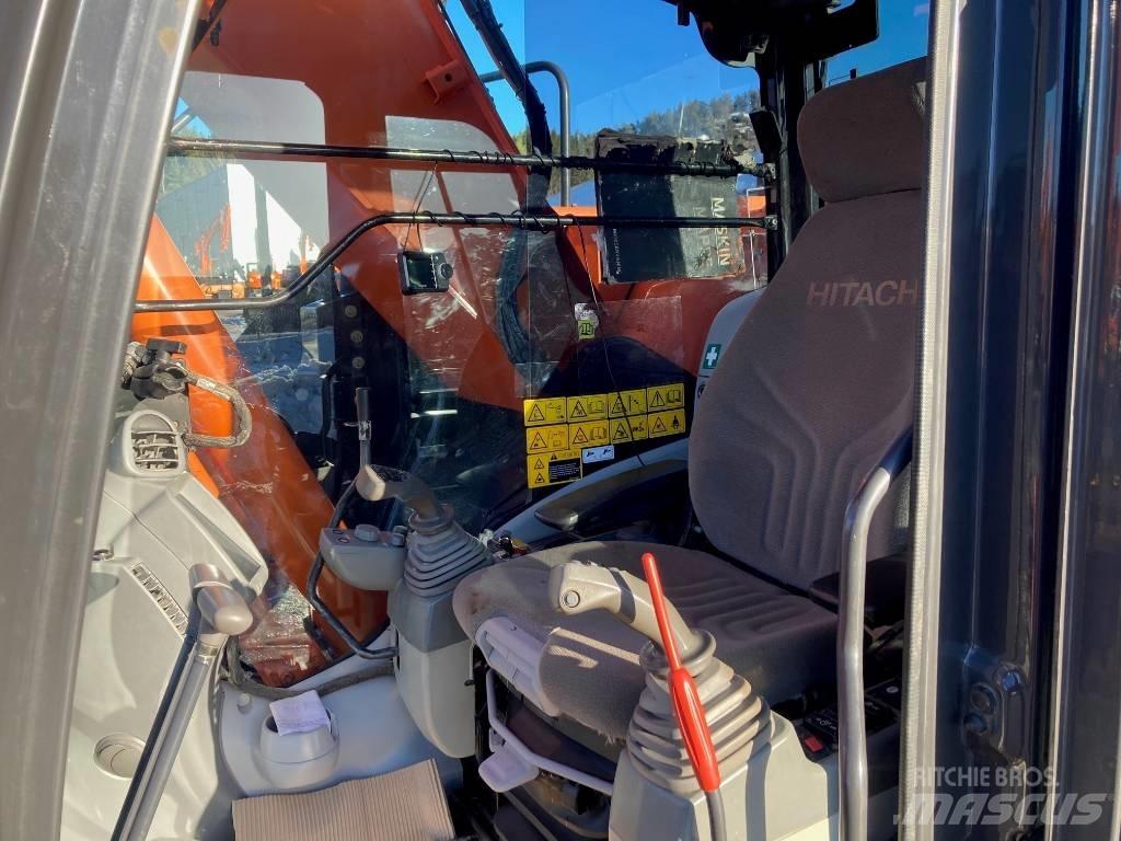 Hitachi ZX225USLC-5 Telakaivukoneet