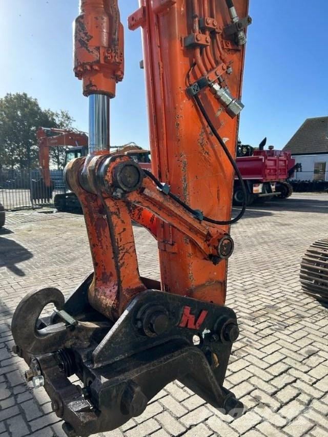 Hitachi ZX 130 Telakaivukoneet