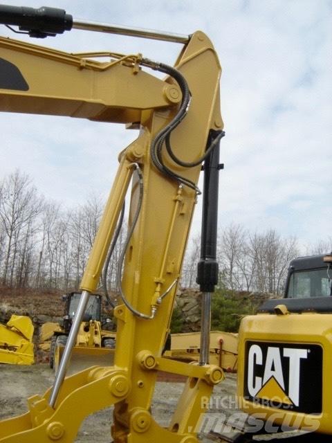CAT 311F Telakaivukoneet