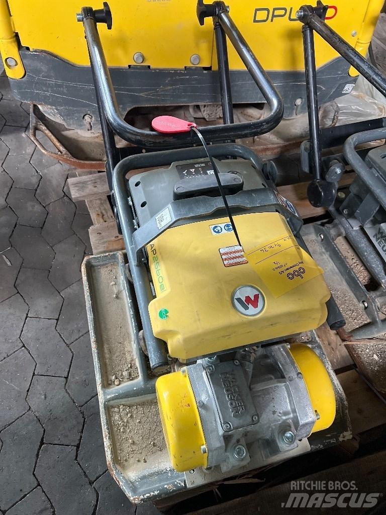 Wacker El AP2560E Tärylevyt