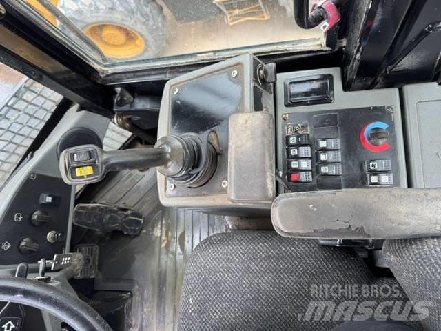 CAT 930 H Pyöräkuormaajat