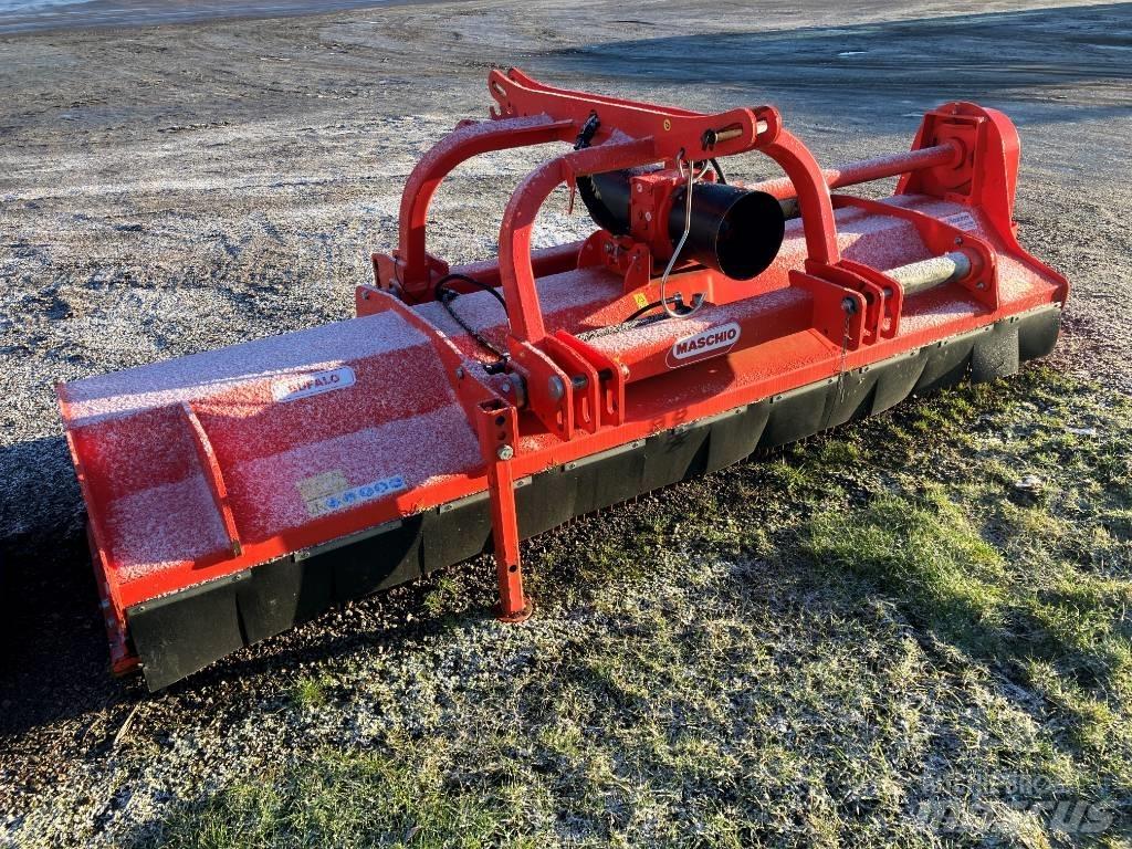Maschio bufalo 300 Kesantoleikkurit ja -murskaimet