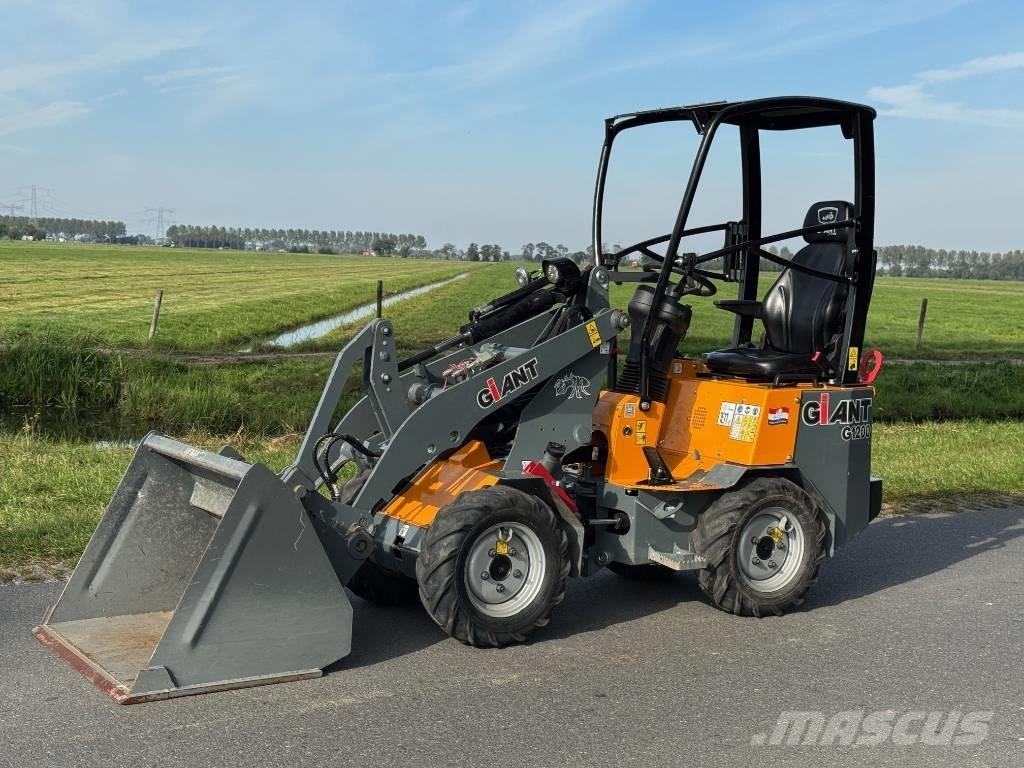 GiANT G 1200 Pyöräkuormaajat