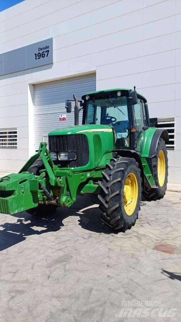John Deere 6820 Traktorit