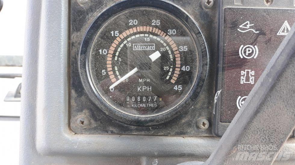 Fermec 860 Kaivurikuormaajat