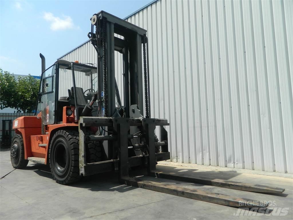 Kalmar DCE100 12 Dieseltrukit