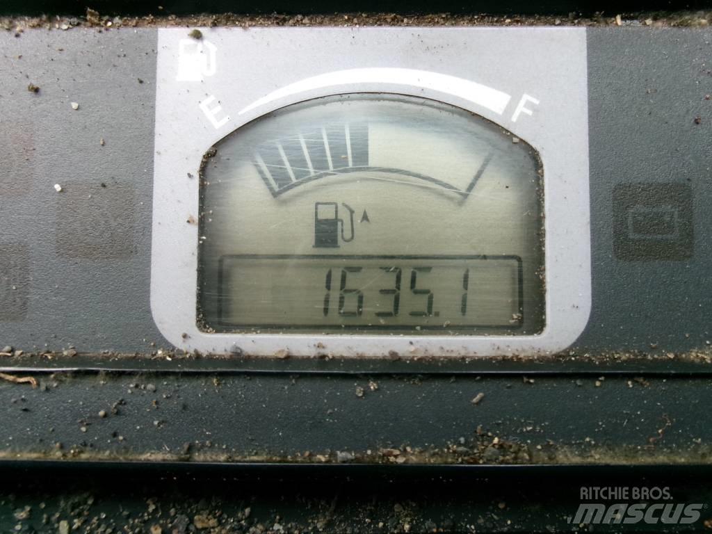 Hitachi 26U Minikaivukoneet < 7t