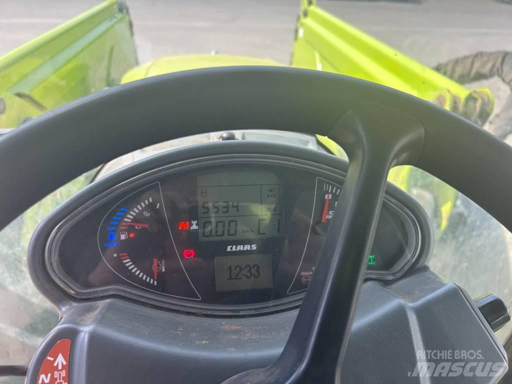 CLAAS Arion 440 Traktorit