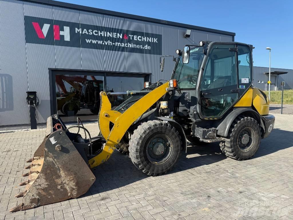 Komatsu WA 70-6 Pyöräkuormaajat