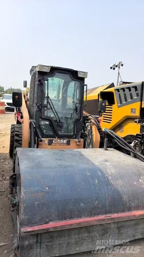 CASE SR 130 Liukuohjatut kuormaajat