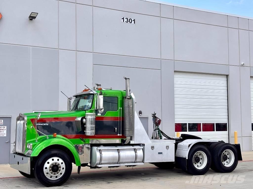 Kenworth W 900 Vetopöytäautot