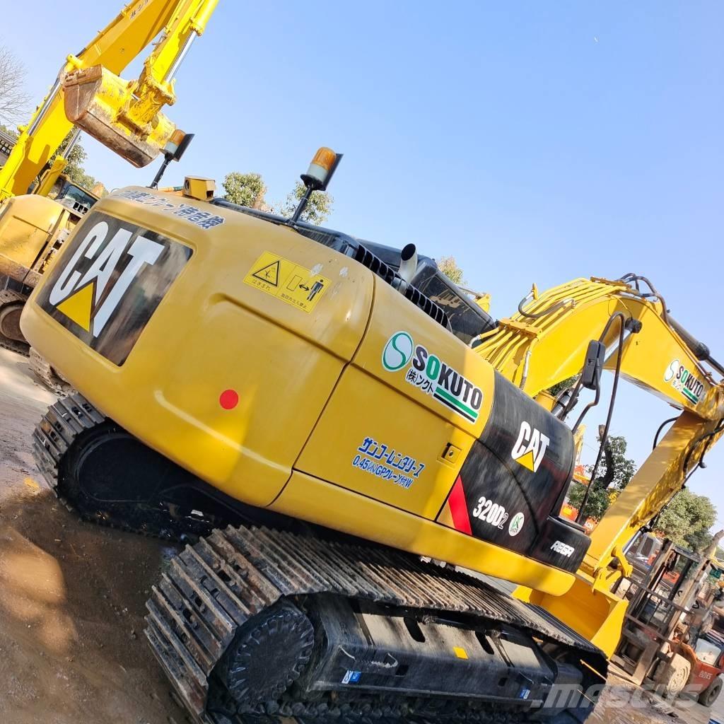 CAT 320 D2 Telakaivukoneet