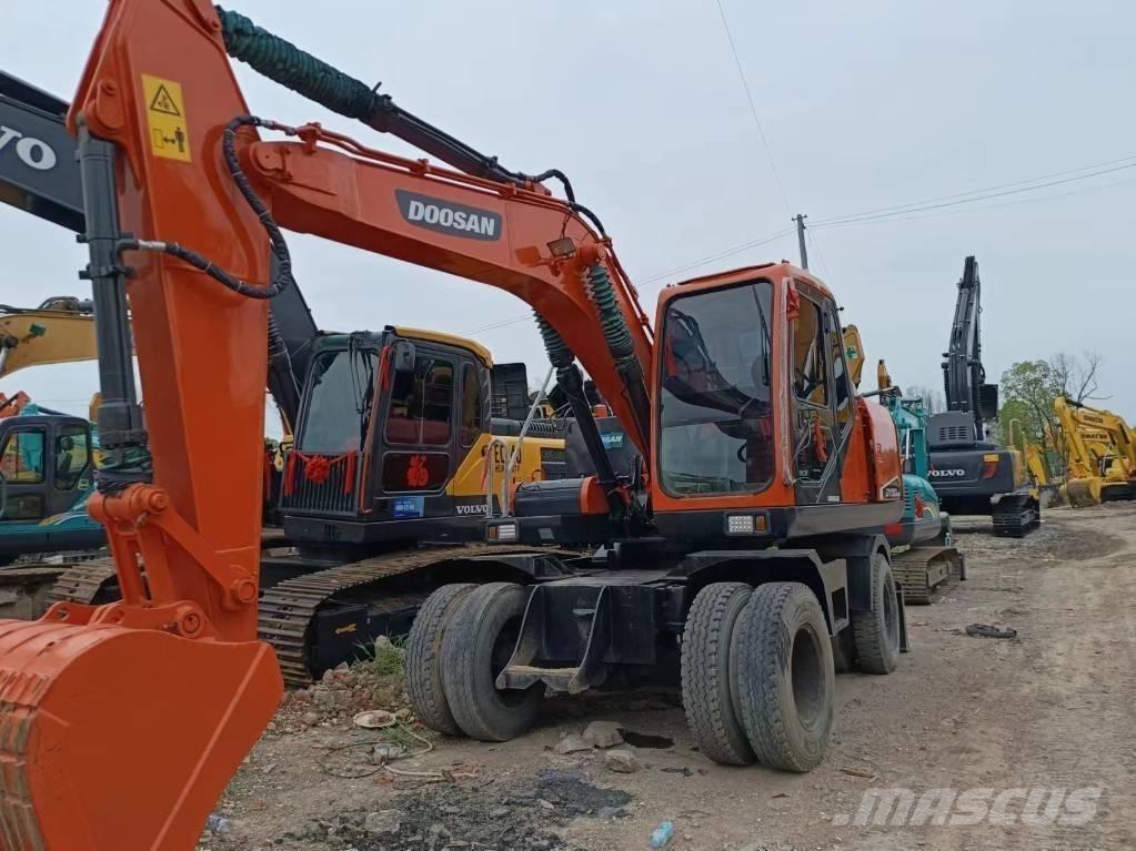 Doosan 150 W Pyöräkaivukoneet