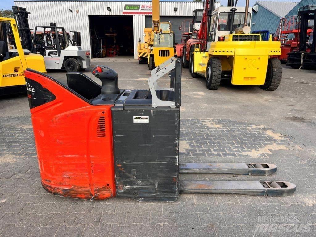Linde T20SP Lavansiirtotrukit