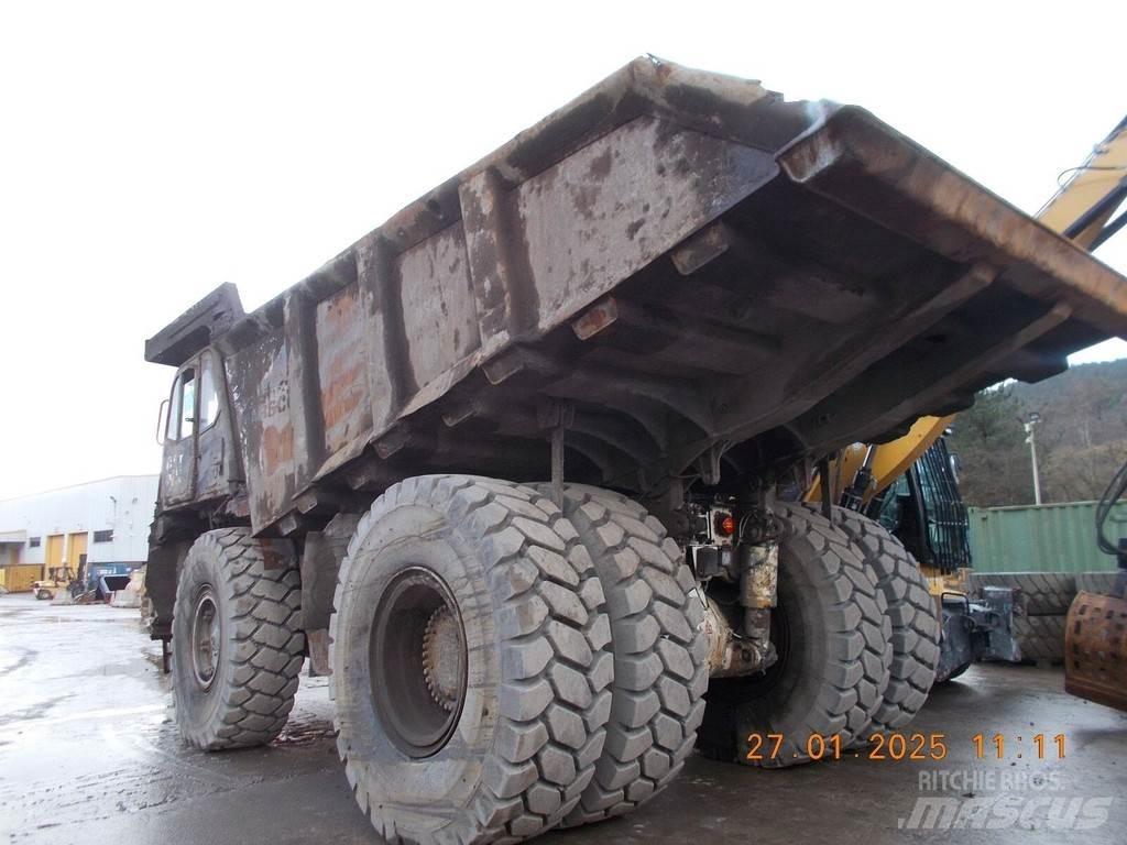 CAT 775G Maansiirtoautot