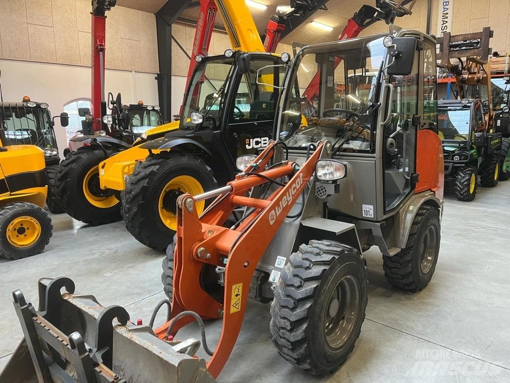 Weycor AR 320 Pienkuormaajat