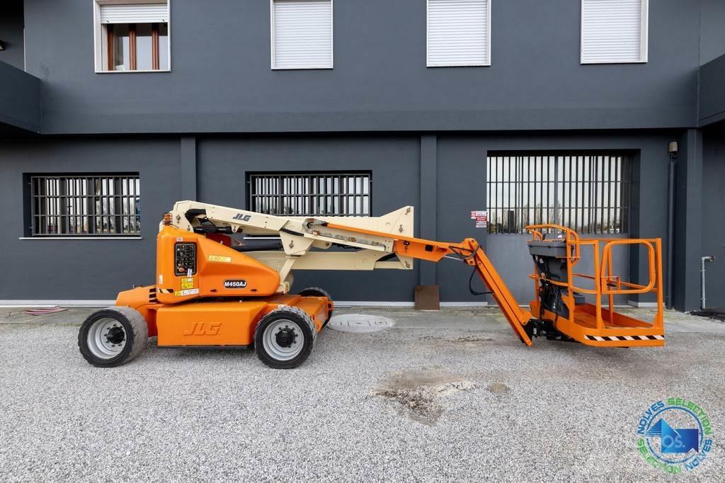 JLG M450AJ Kuukulkijat