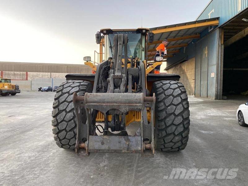 Volvo L 220 H Pyöräkuormaajat