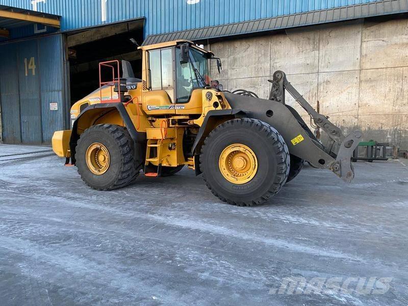 Volvo L 220 H Pyöräkuormaajat