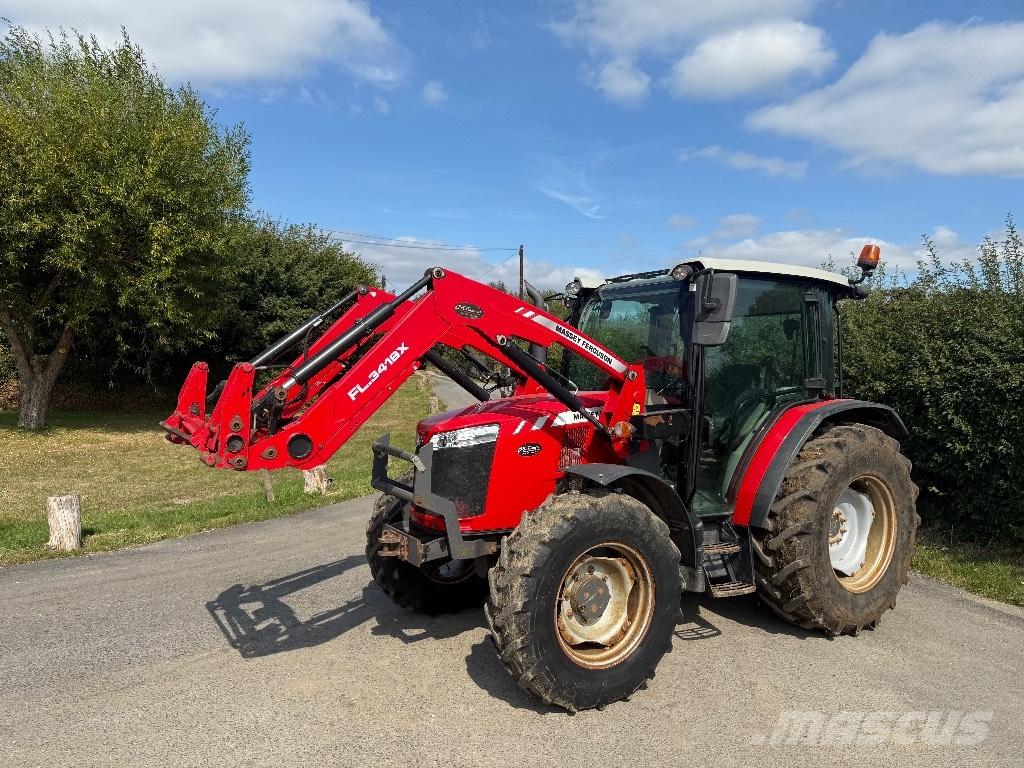 Massey Ferguson 4708 Traktorit