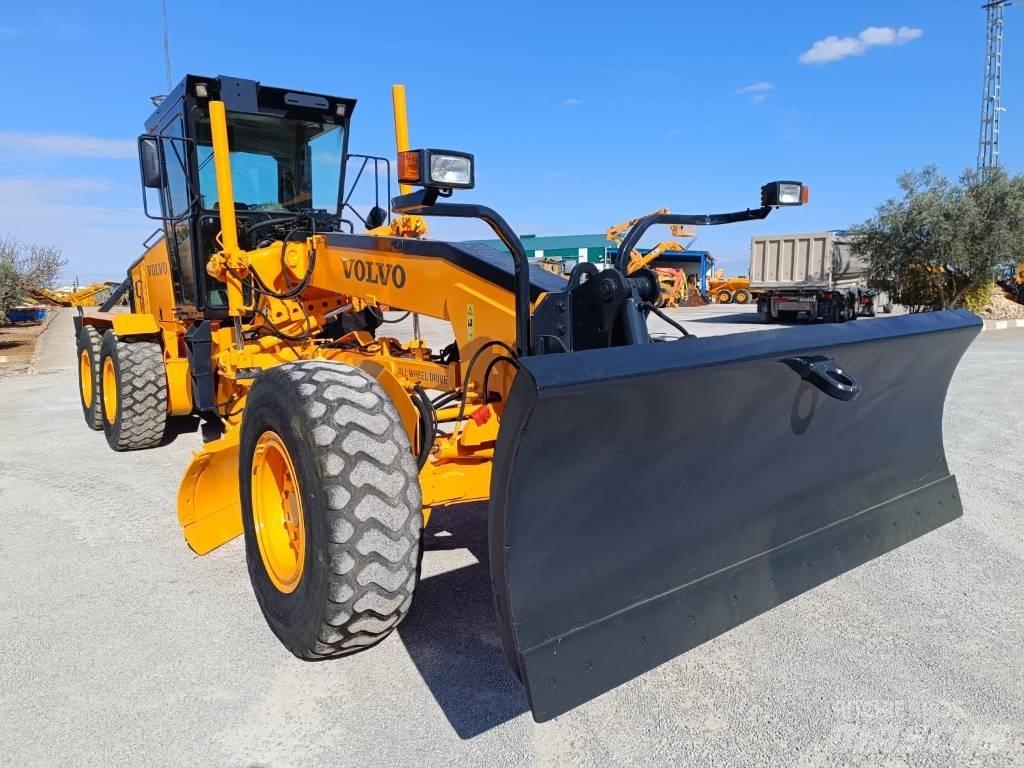 Volvo G 726 B Tiehöylät
