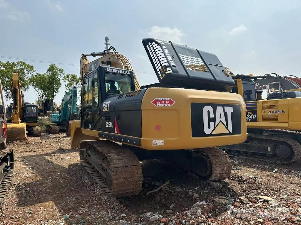 CAT 326 Telakaivukoneet