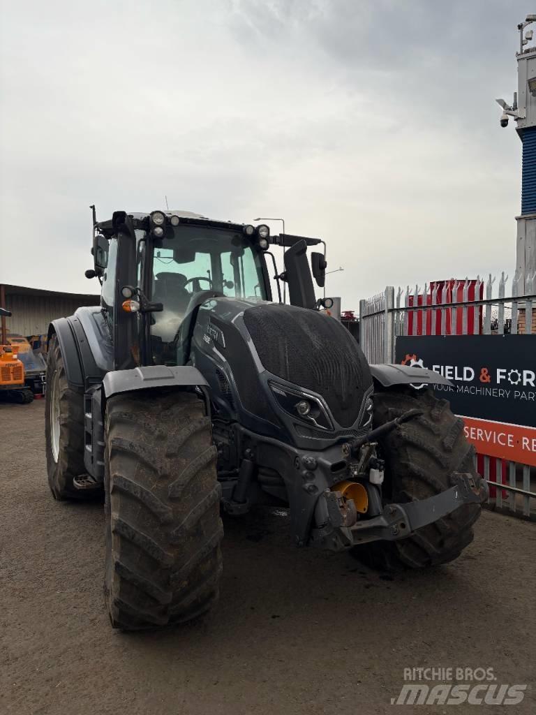 Valtra T 254 Traktorit